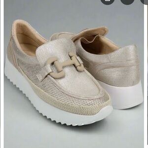 Vaneli Quenta Platform Metallic Loafers with Cushioned Comfort and Modern Design